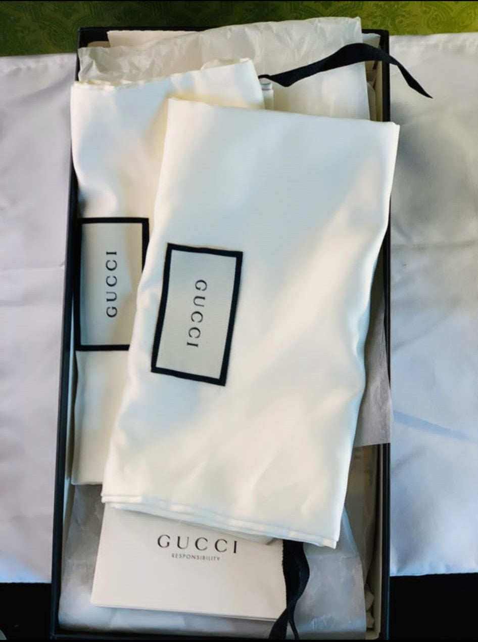Talons dorés Gucci - LadyAlpagaPoncho Ladyalpaga 100% fibre d'Alpaga